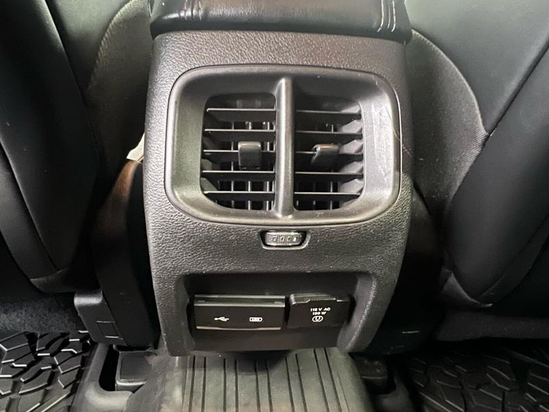 Jeep Cherokee 2019 price $21,995