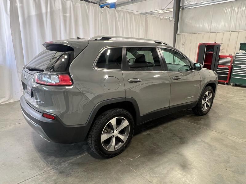 Jeep Cherokee 2019 price $21,995