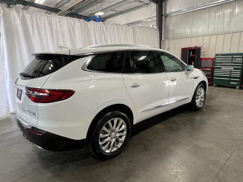 Buick Enclave 2018 price $21,993