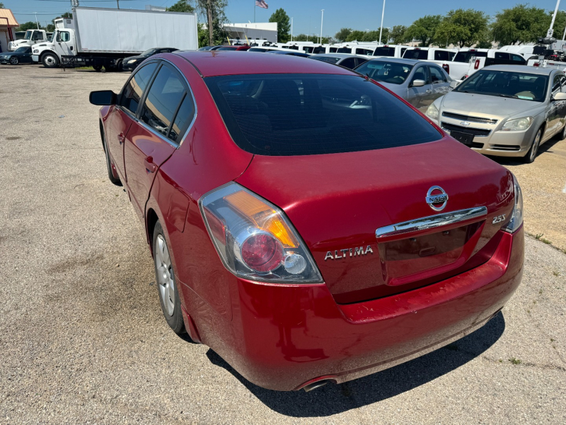 Nissan Altima 2008 price $3,900