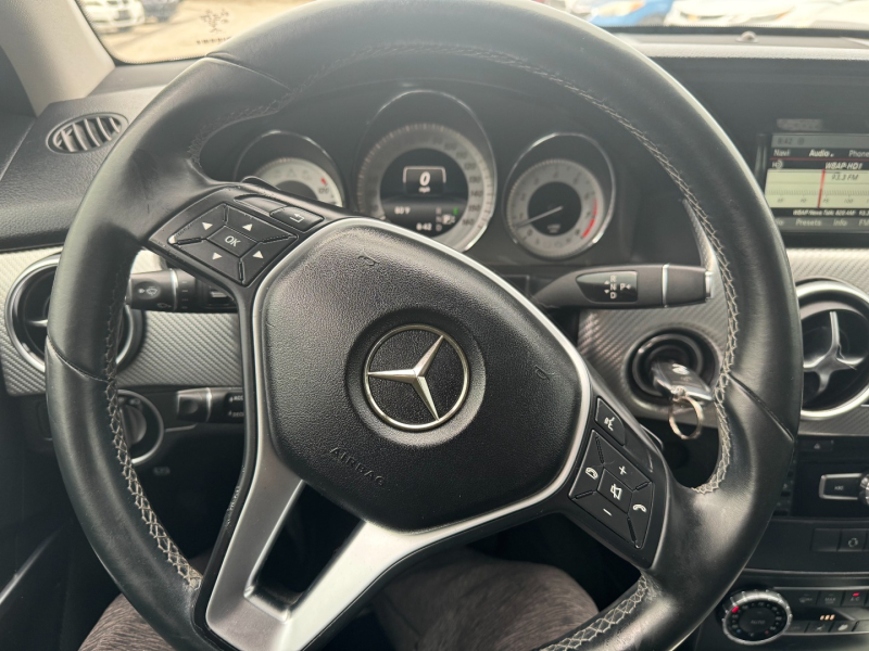 Mercedes-Benz GLK-Class 2015 price $11,500