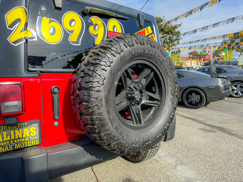 Jeep Wrangler Unlimited 2015 price $26,999