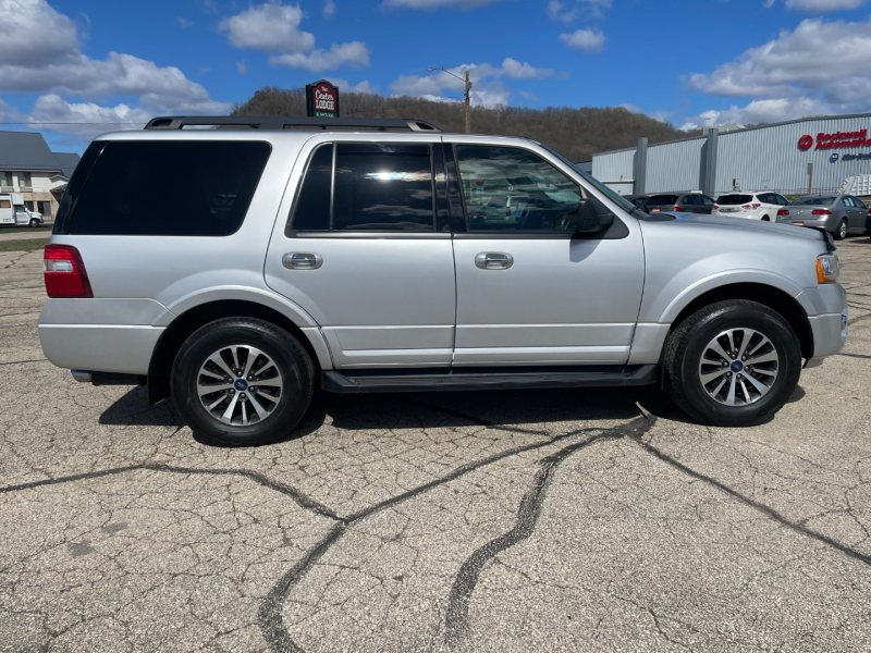 Ford Expedition 2017 price $18,990
