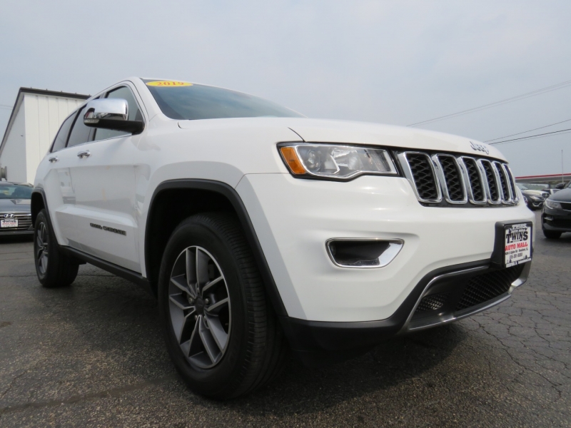 Jeep Grand Cherokee 2019 price $28,995