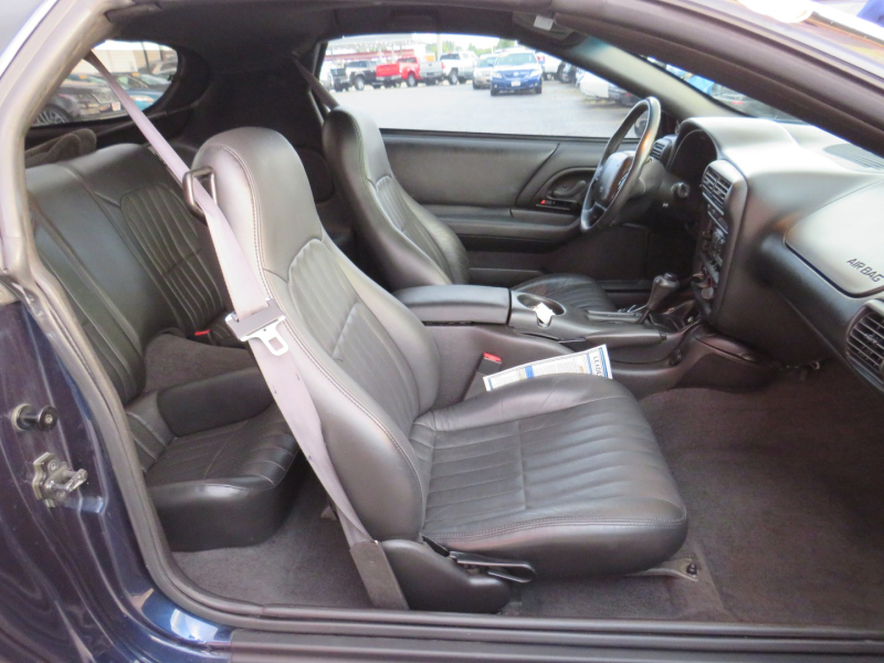 Chevrolet Camaro 2002 price $11,995