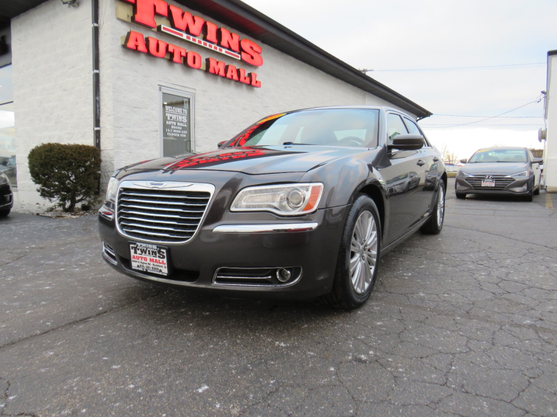 Chrysler 300 2013 price $11,995