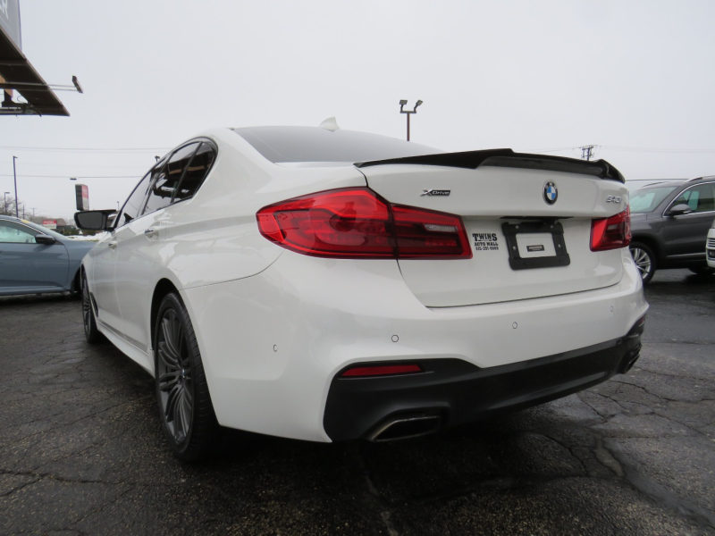 BMW 5-Series 2017 price $26,995