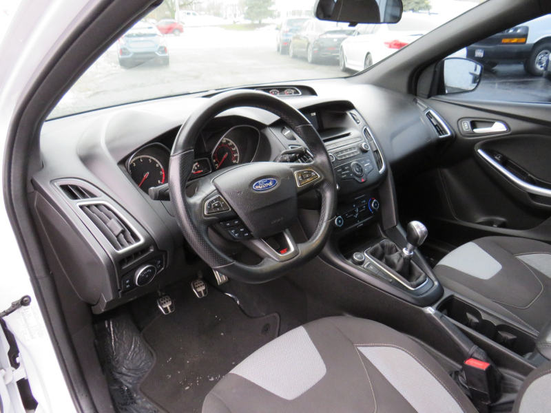 Ford Focus 2015 price $16,995