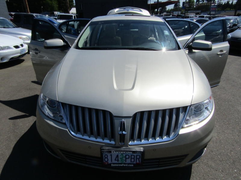 Lincoln MKS 2011 price $8,977