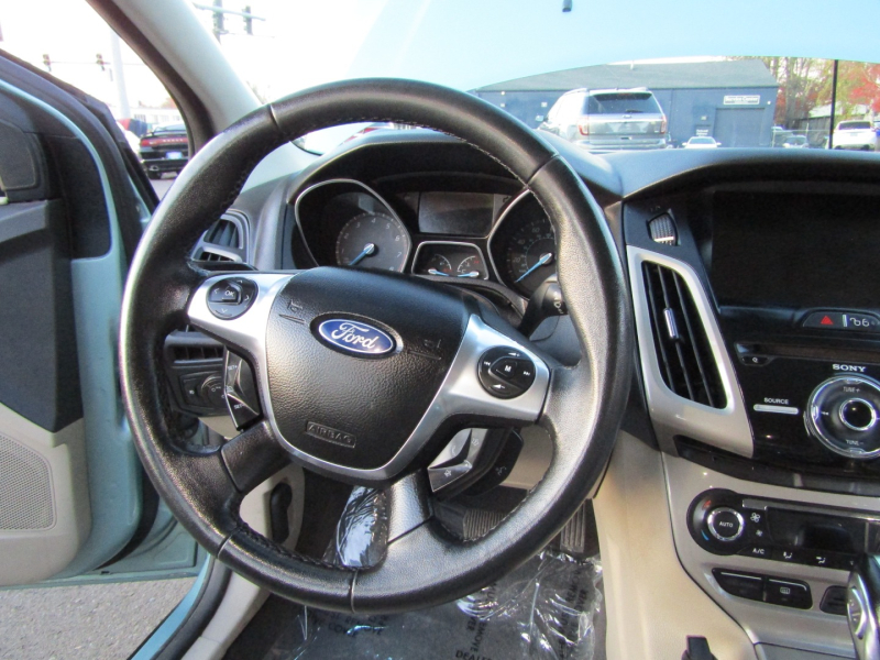 Ford Focus 2012 price $5,477
