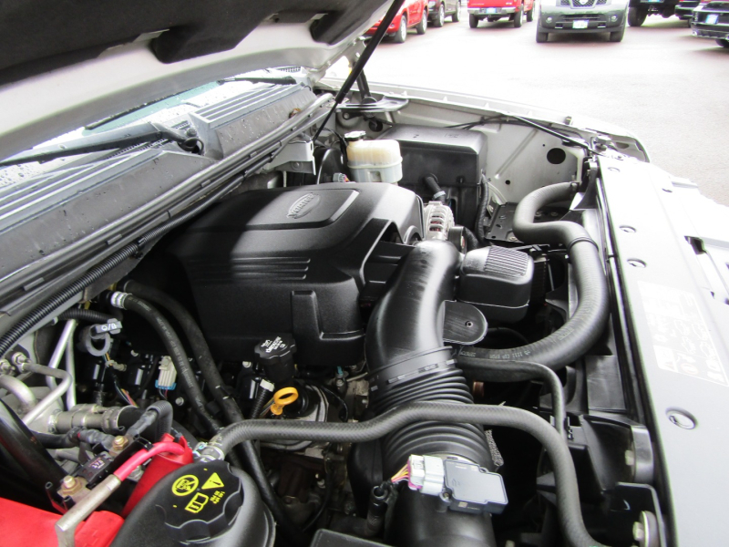 Chevrolet Suburban 2012 price $10,977