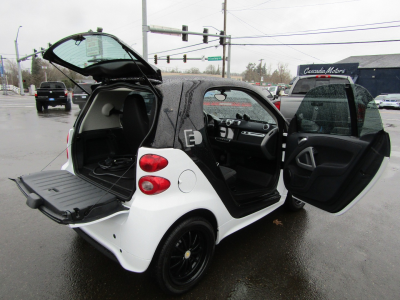 Smart fortwo electric drive 2015 price $8,977