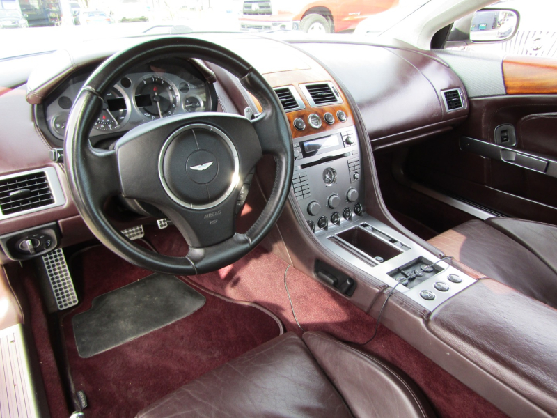 Aston Martin DB9 2005 price $35,977