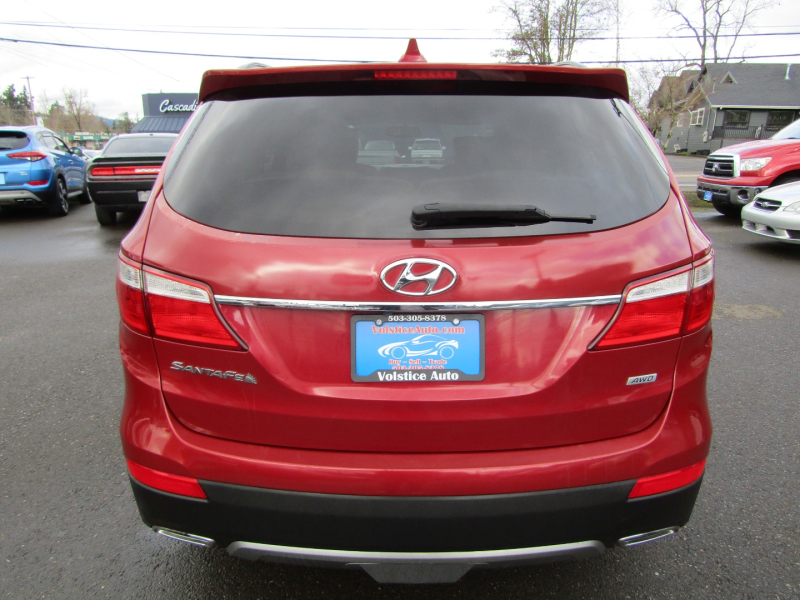 Hyundai Santa Fe 2016 price $10,977