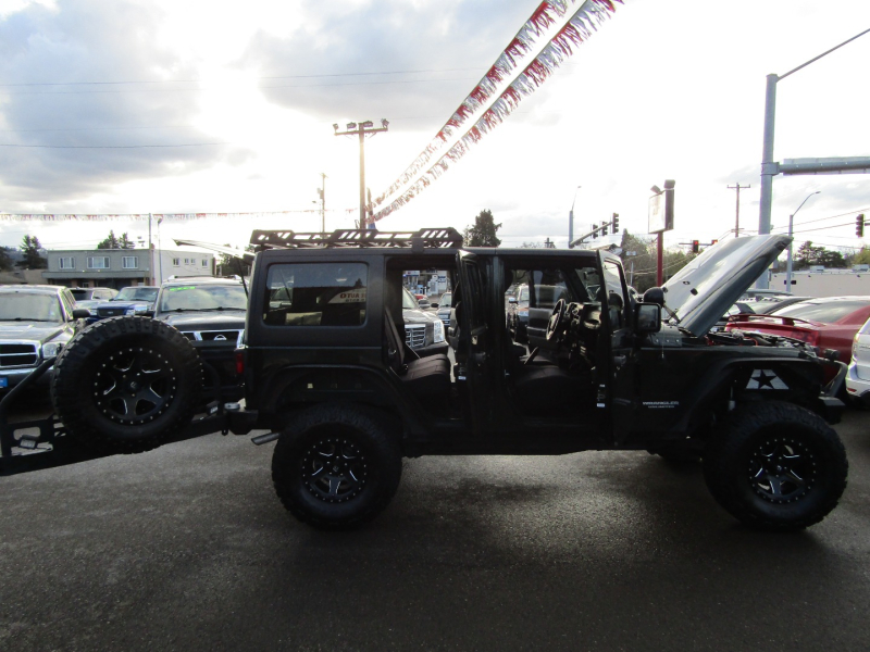 Jeep Wrangler Unlimited 2011 price $16,977