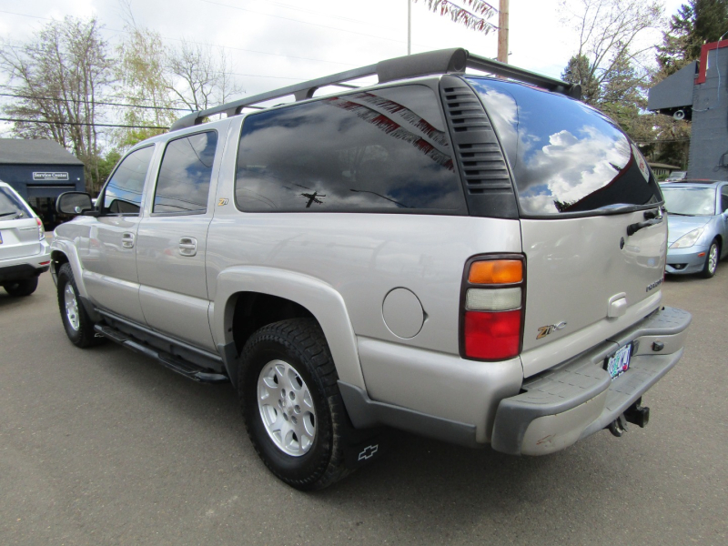 Chevrolet Suburban 2004 price $6,477