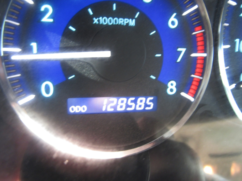 Toyota Sienna 2009 price $12,477