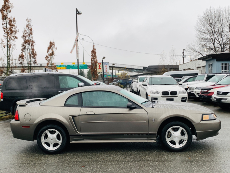 Ford Mustang 2001 price $6,888
