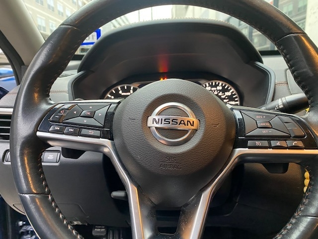 Nissan Altima 2019 price $9,999