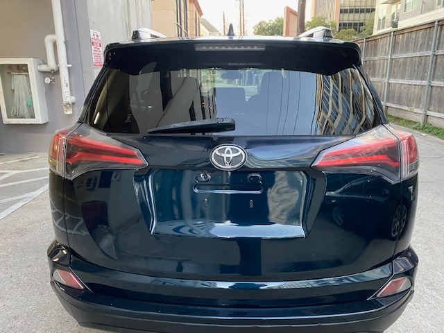Toyota RAV4 2018 price $14,999