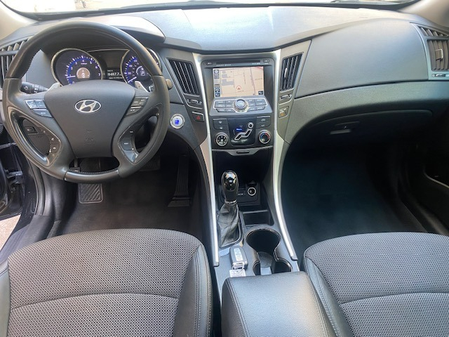 Hyundai Sonata 2011 price $7,199