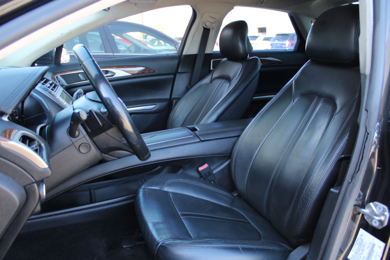 Lincoln MKZ 2015 price $11,995