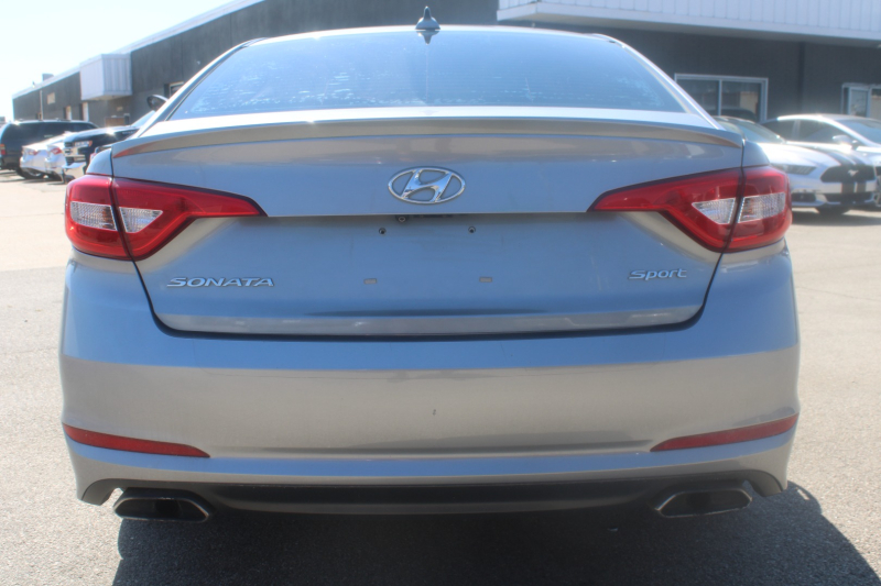 Hyundai Sonata 2016 price $11,995