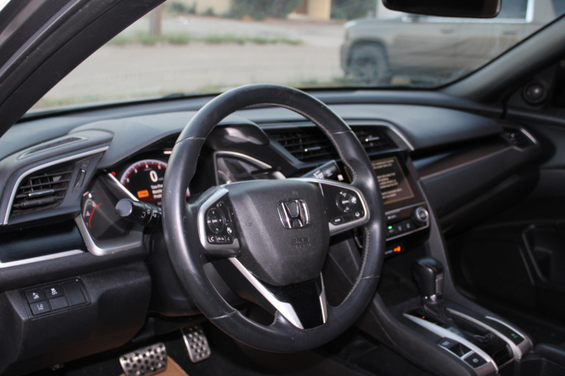 Honda Civic Sedan 2020 price $17,995