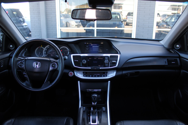 Honda Accord Sedan 2015 price $11,995