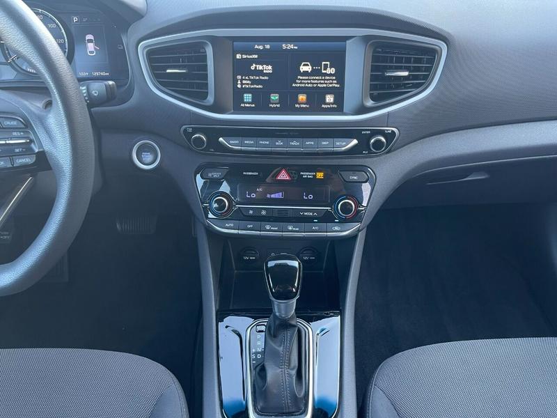 Hyundai Ioniq Hybrid 2019 price $17,995