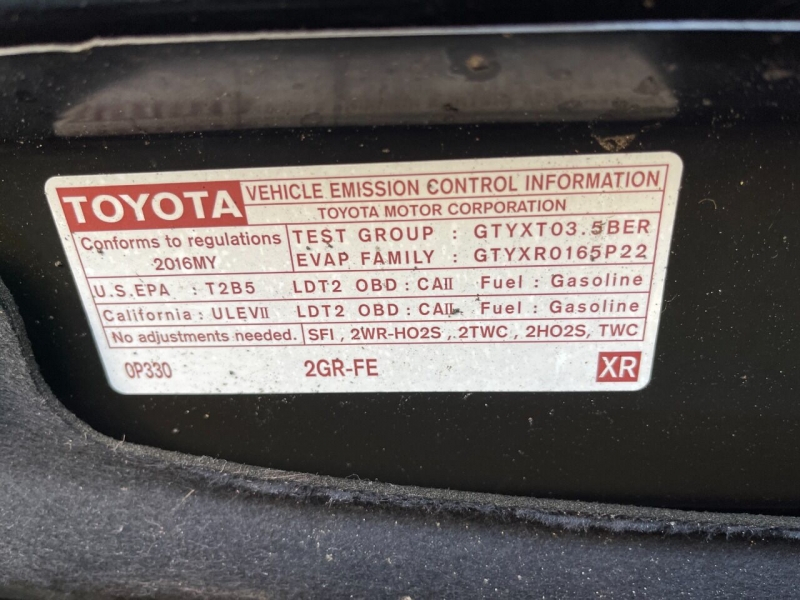 Toyota Sienna 2016 price $25,995