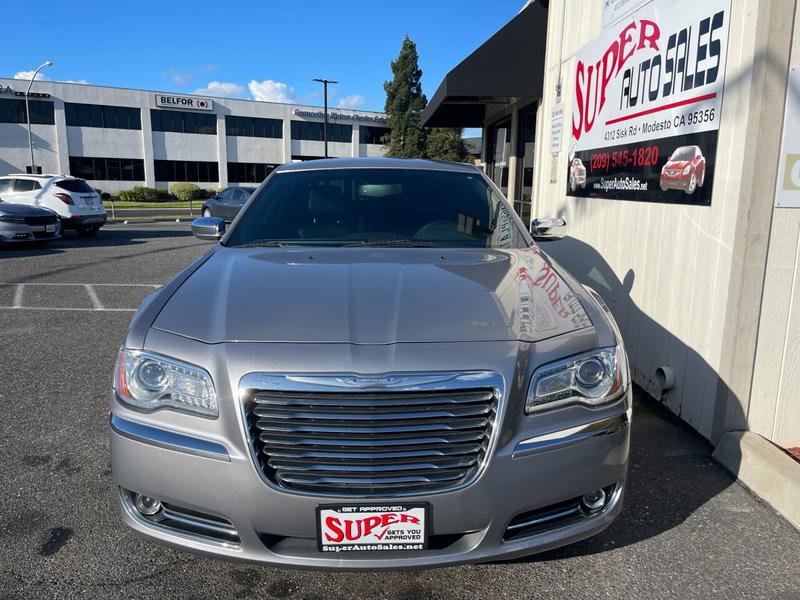 Chrysler 300 2014 price $16,995