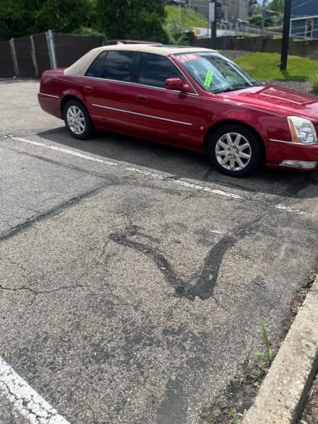 Cadillac DTS 2010 price $7,995