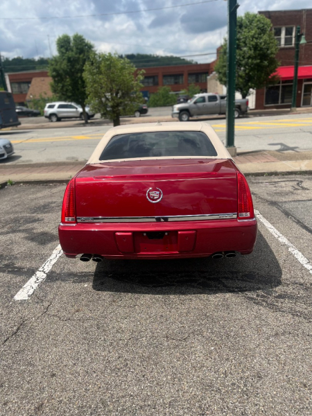 Cadillac DTS 2010 price $7,995