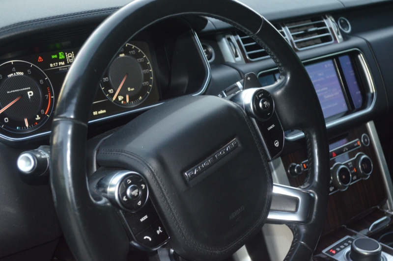 Land Rover Range Rover 2015 price $40,000