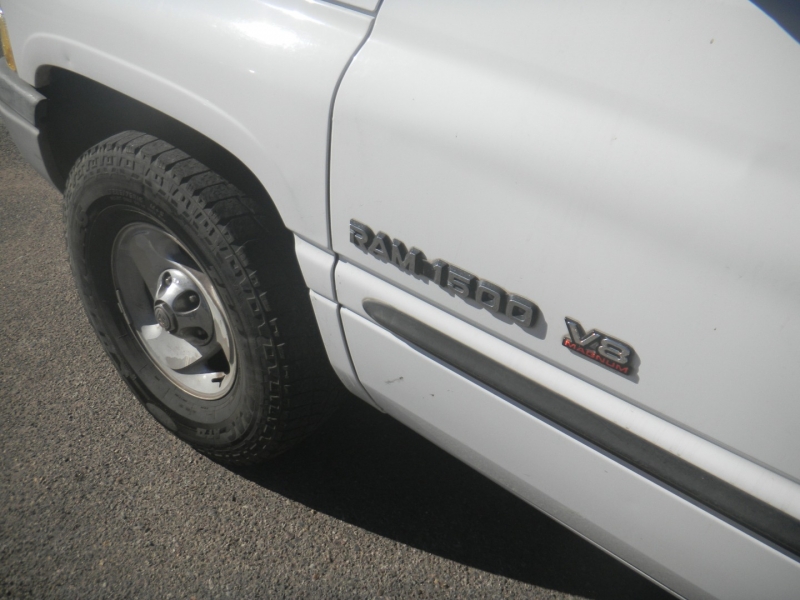 Dodge Ram 1500 2001 price $6,998