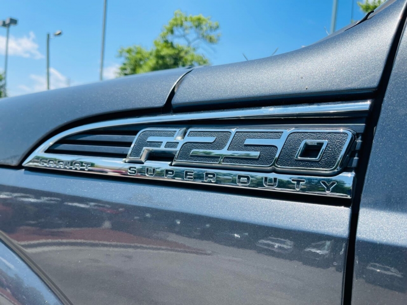 Ford F-250 Super Duty 2015 price $33,999