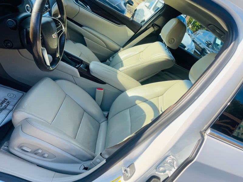 Cadillac XTS 2017 price $15,999