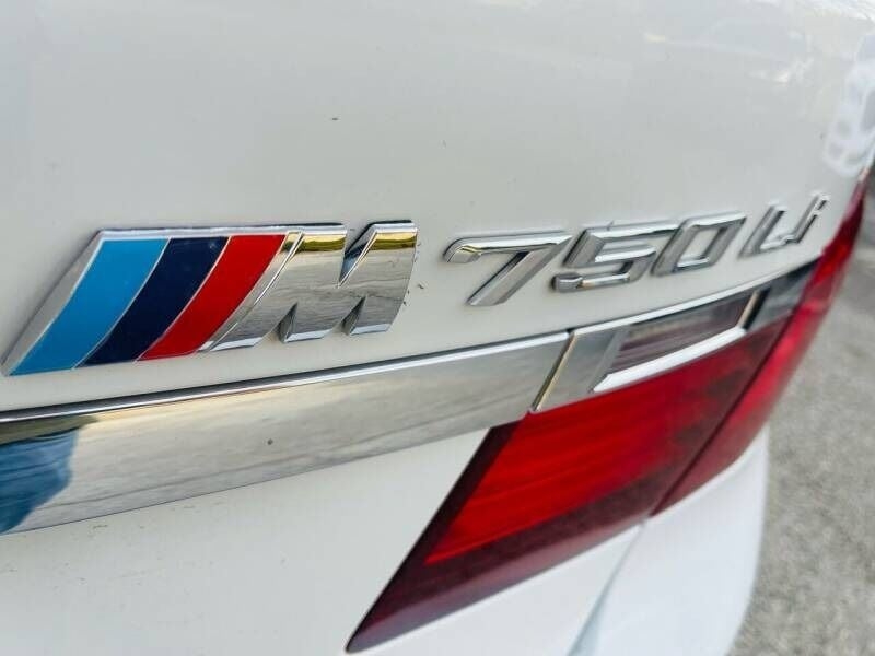 BMW 7 Series 2013 price $15,999