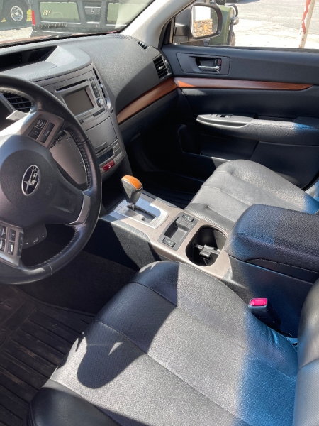 Subaru Outback 2013 price $15,225