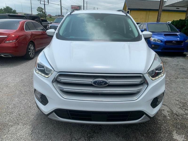 Ford Escape 2018 price $15,995