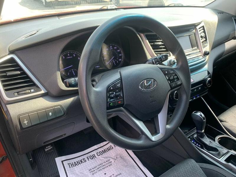 Hyundai Tucson 2016 price $14,995