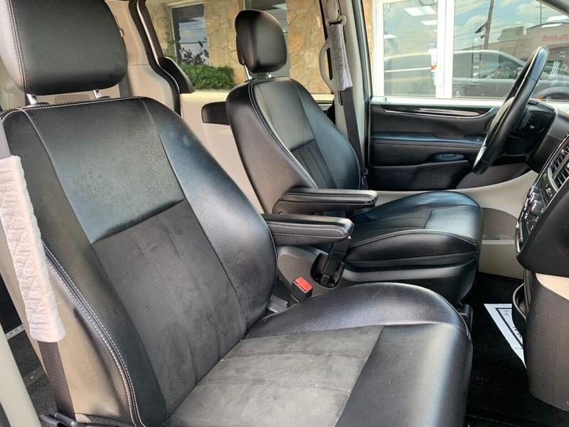 Dodge Grand Caravan 2019 price $29,995