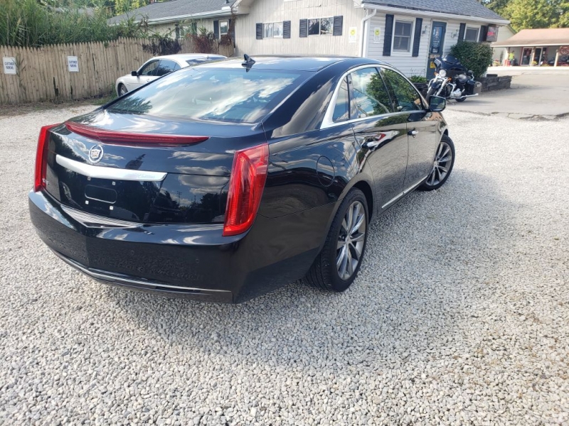 Cadillac XTS 2013 price $11,900