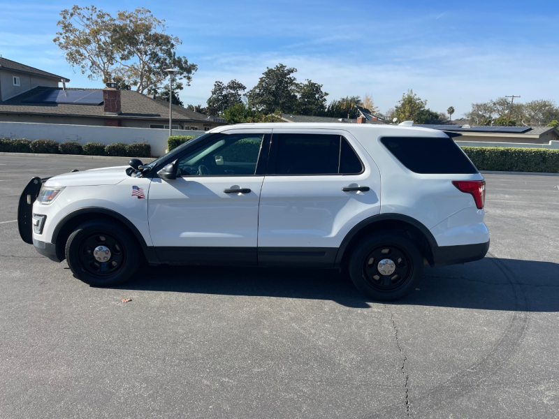 Ford Police Interceptor Utility 2017 price $15,499