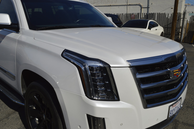 Cadillac Escalade ESV 2020 price $44,880