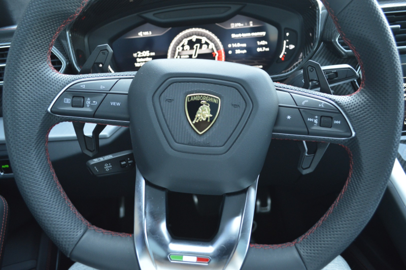 Lamborghini Urus 2020 price $238,880