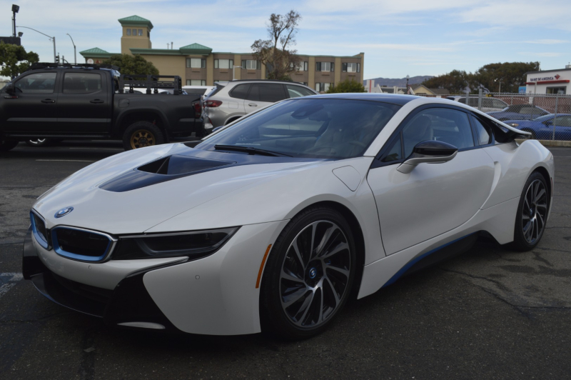 BMW i8 2015 price $74,880