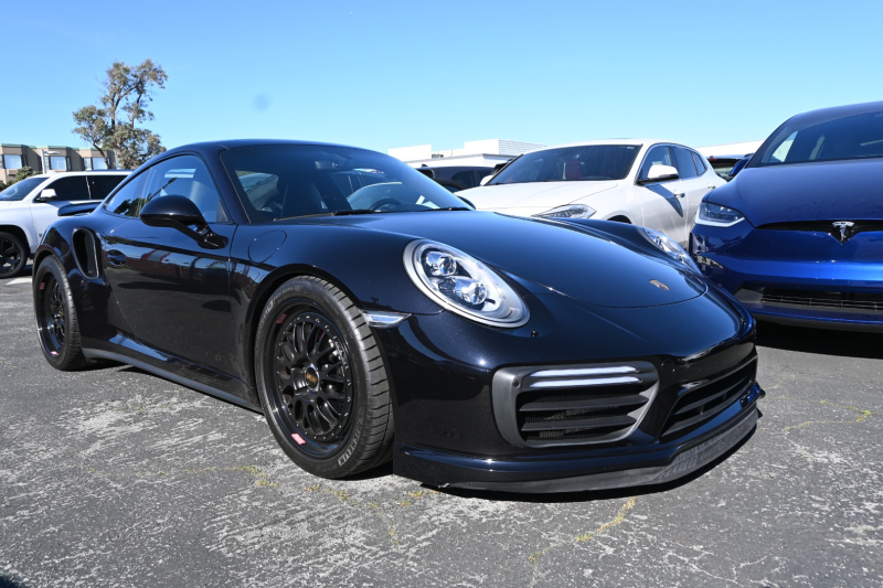 Porsche 911 2017 price $135,880