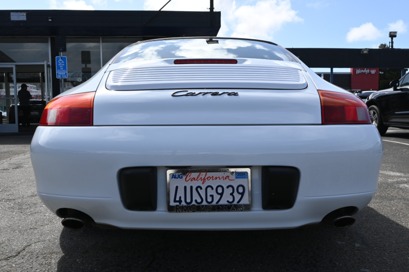Porsche 911 Carrera 1999 price $27,880
